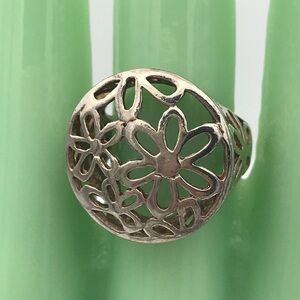 Mod Sterling Silver Flower Power Ring Size 6
